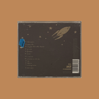Flat Stanley - Between 2wo Worlds